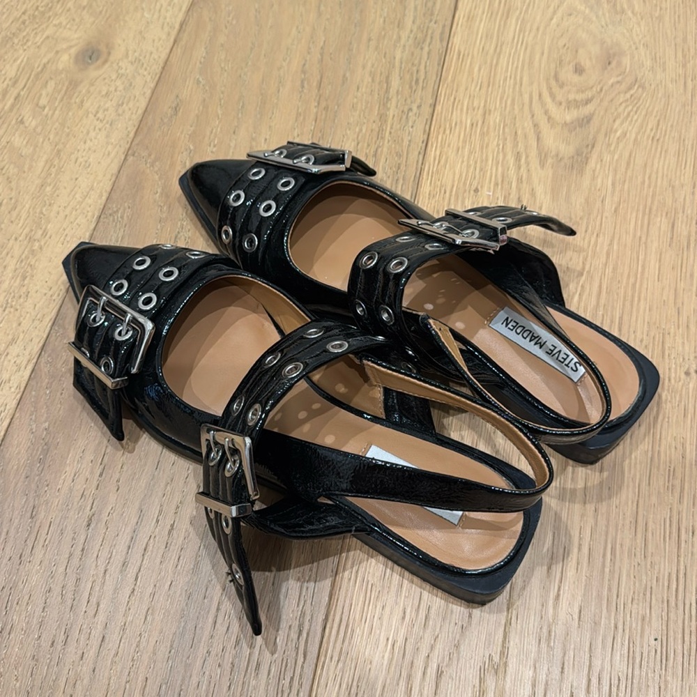 Steve Madden Flats size 8.5